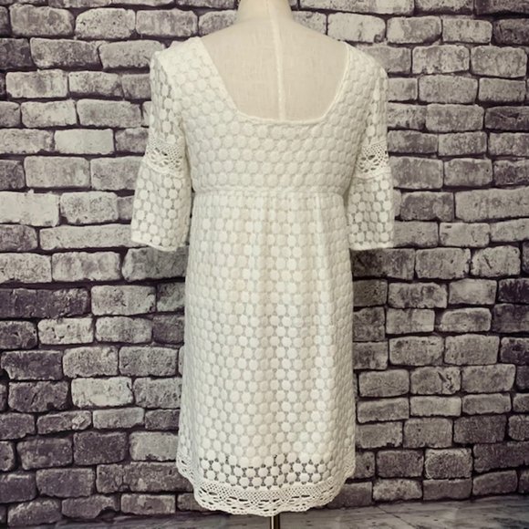 Solitaire White Lace Dress Size Medium - Picture 6 of 10